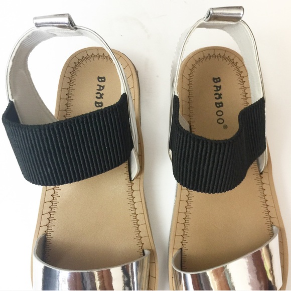 Bamboo 'Upraise' Slip On Elastic Sandals - Picture 6 of 8